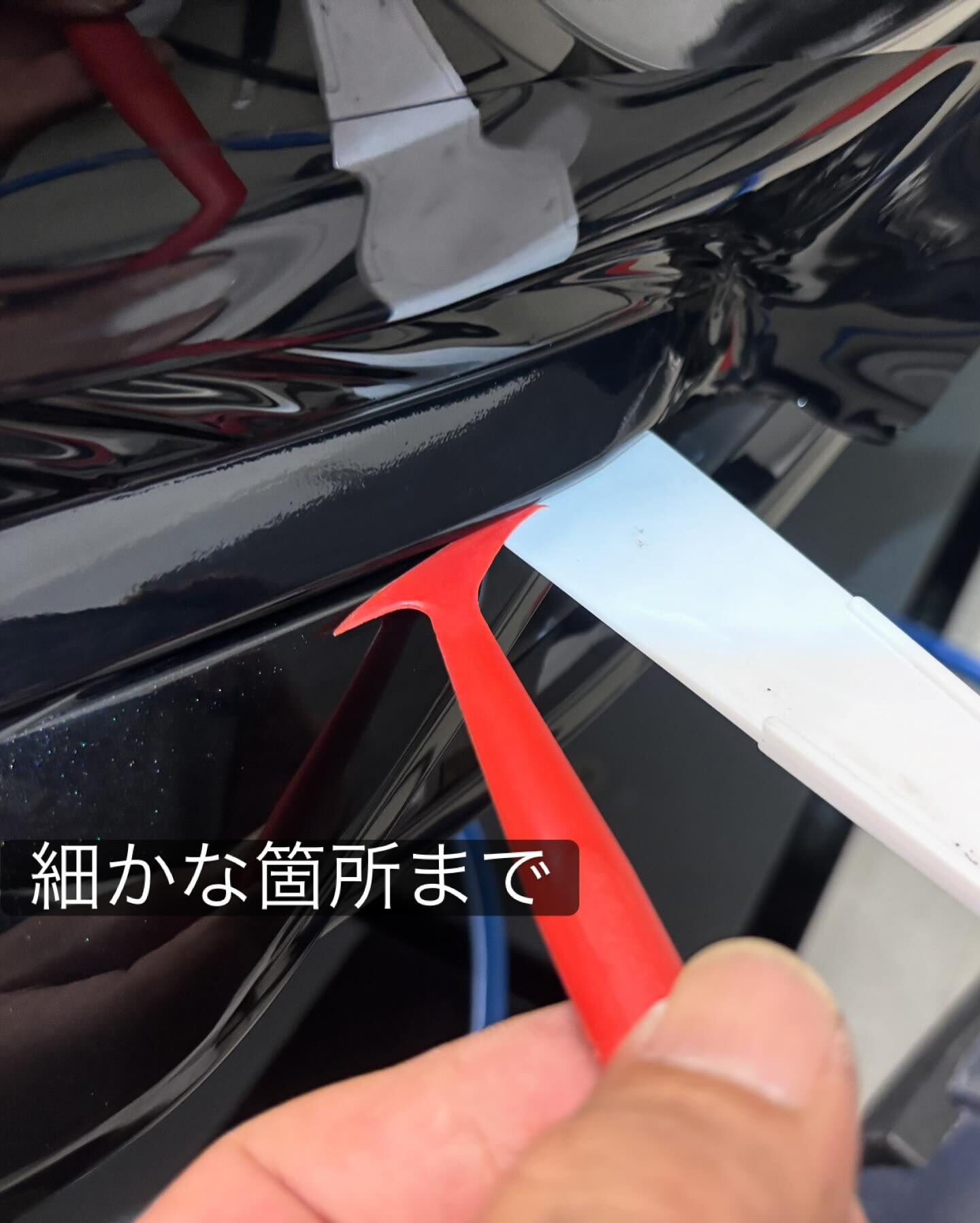 今回は出張でドアモールのブラックアウトラッピングに行ってきま