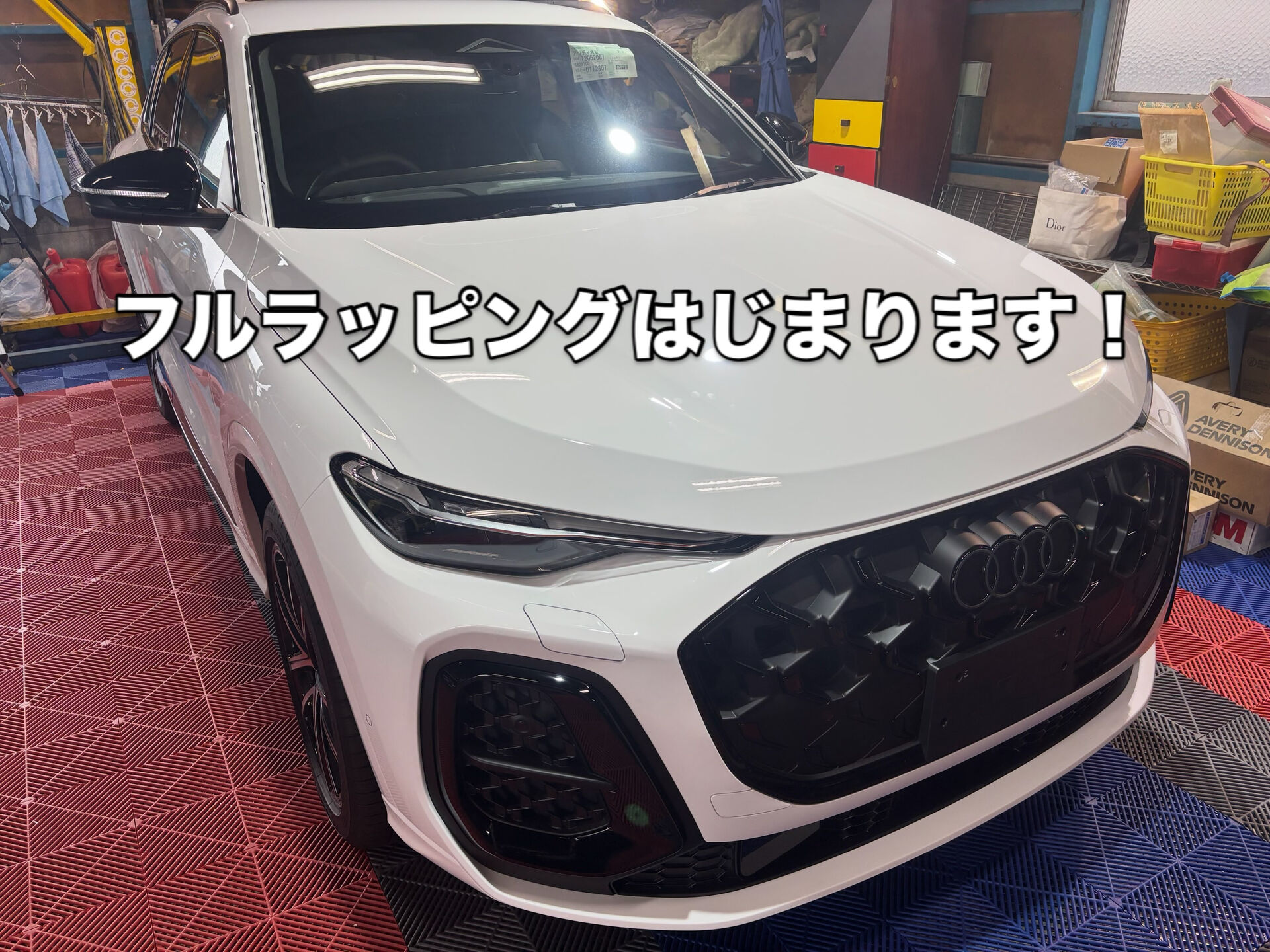 現在フルラッピング作業中です